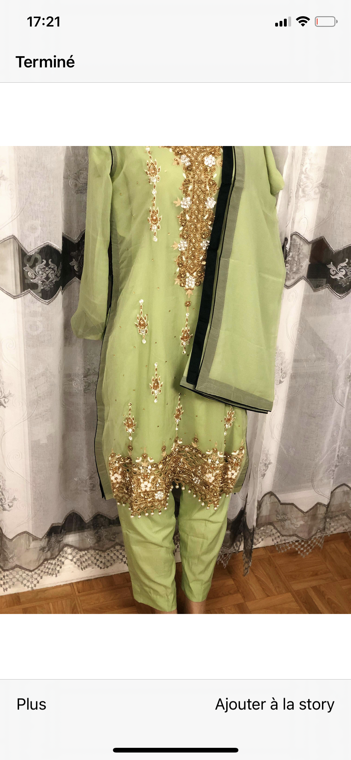 Tenue pour évènement