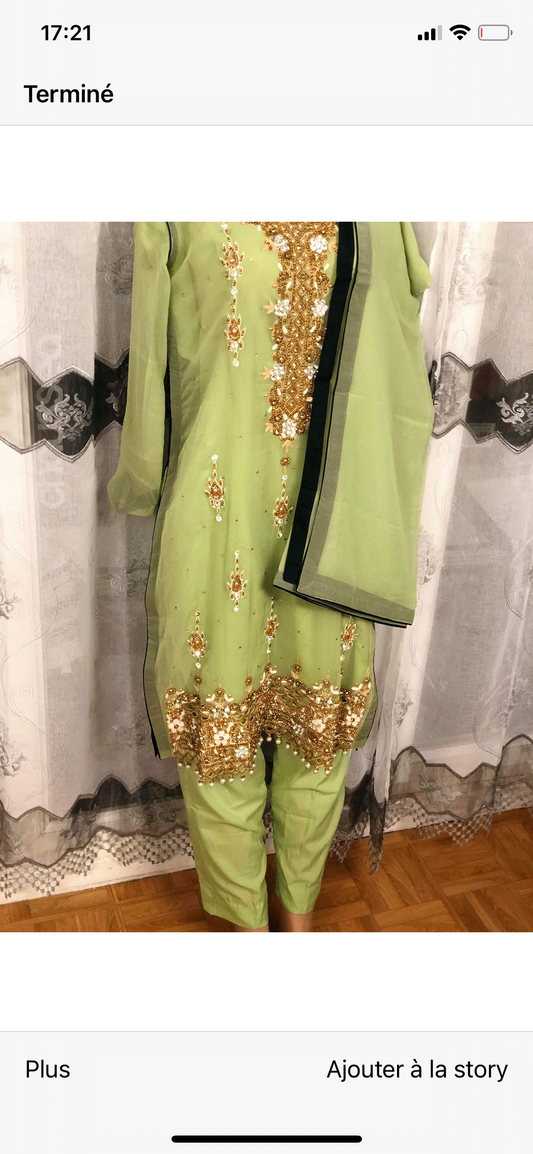 Tenue pour évènement