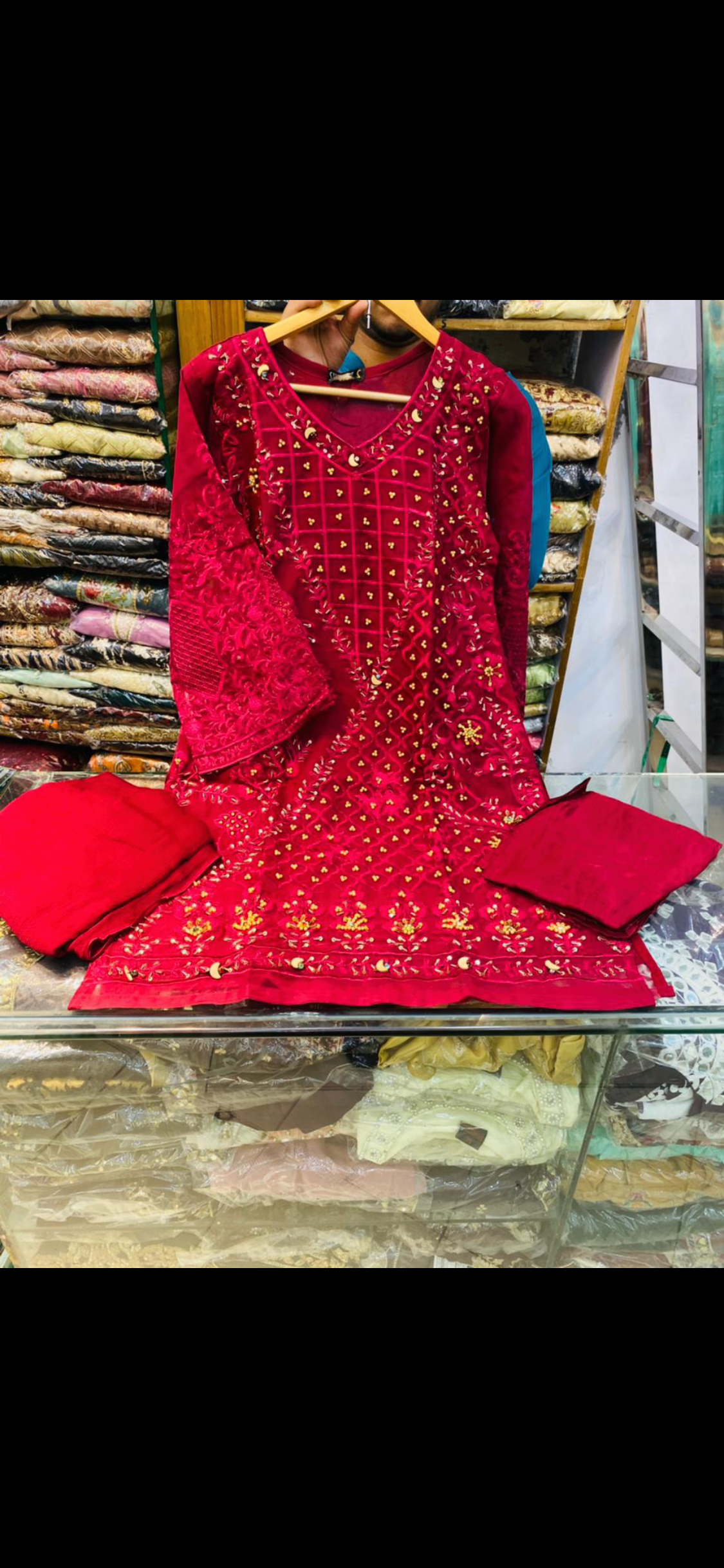 Ensemble rouge perlé