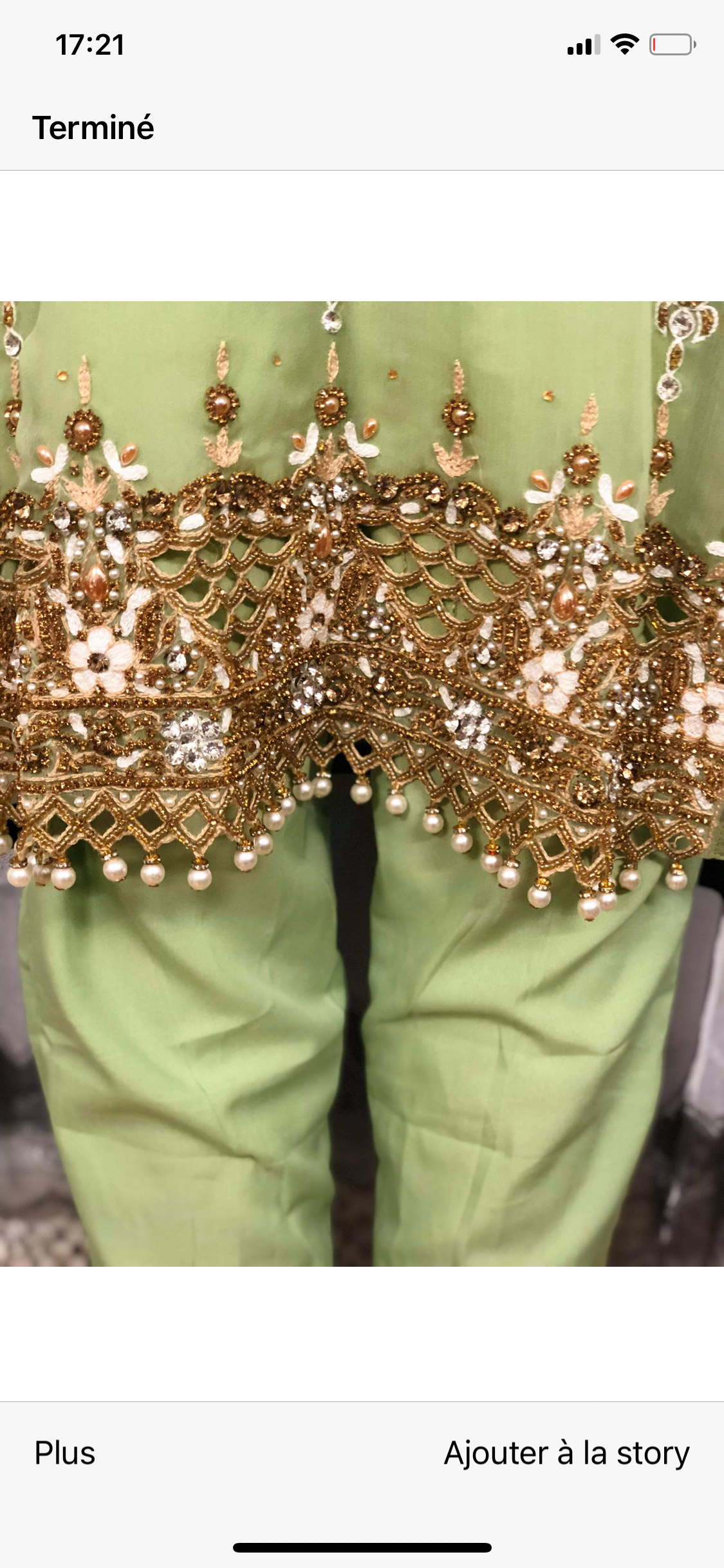 Tenue pour évènement