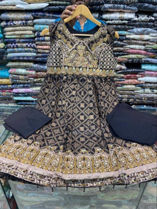 Tenue traditionnelle pakistanaise.